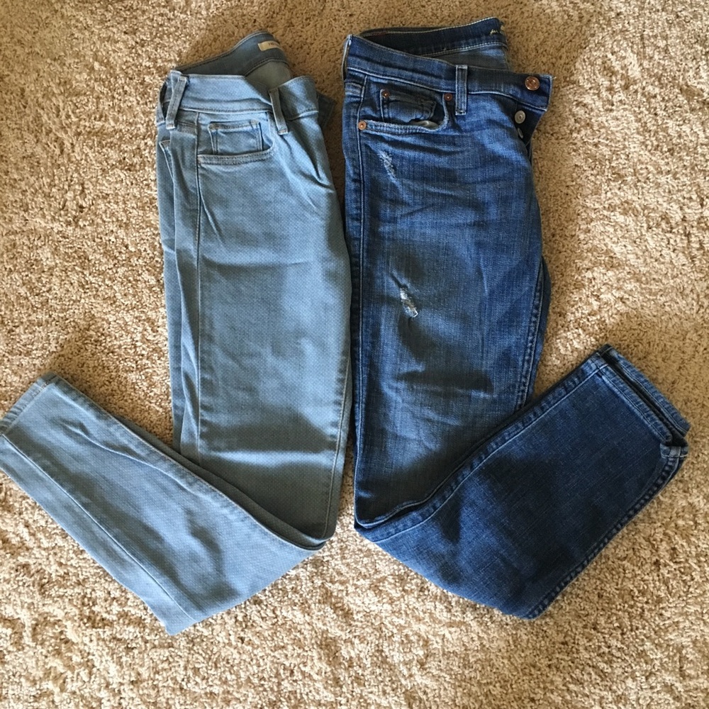 Set of 2 size 26 jeans